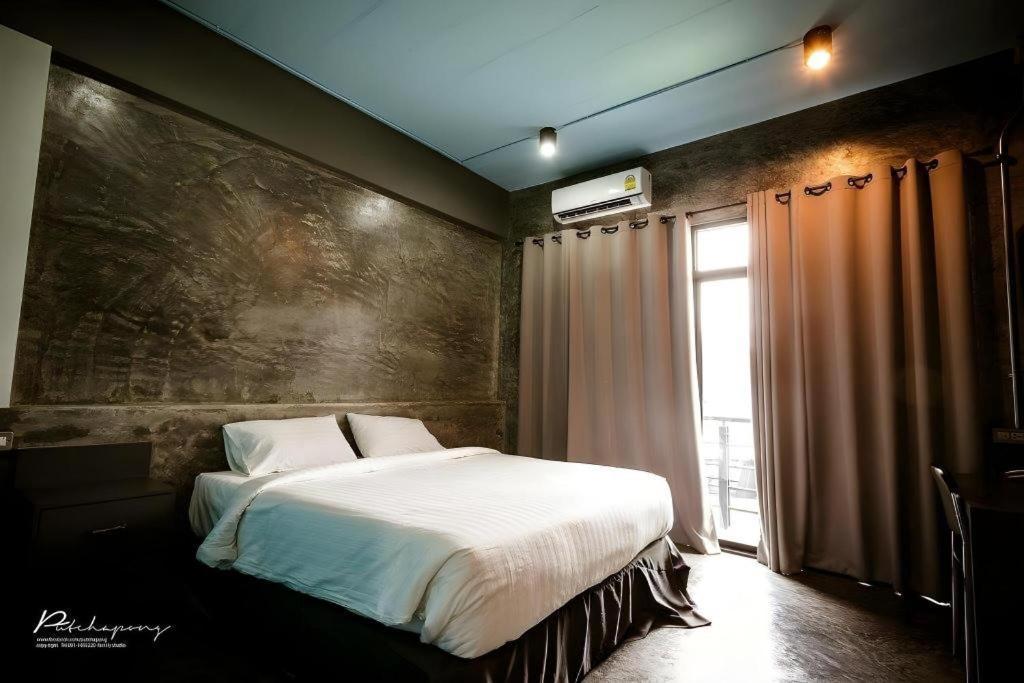 Pornsiri Hotel Sisaket Luaran gambar