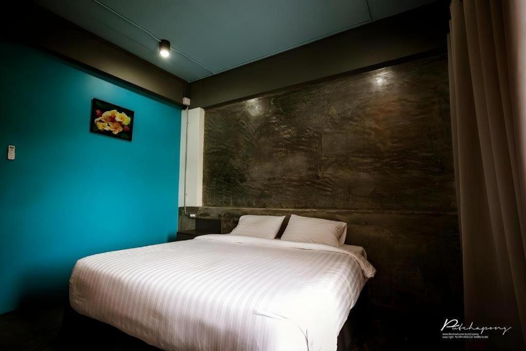 Pornsiri Hotel Sisaket Luaran gambar