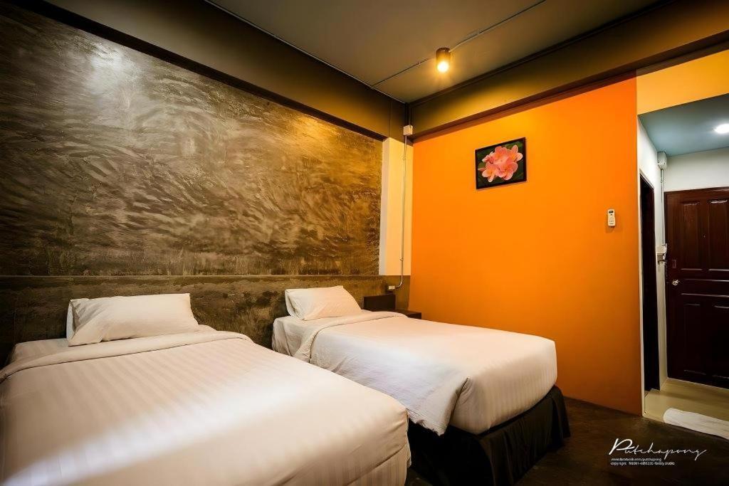 Pornsiri Hotel Sisaket Luaran gambar