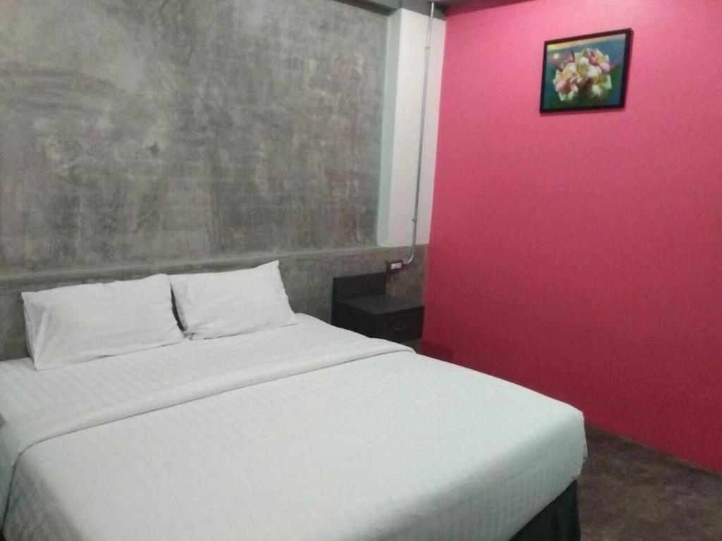Pornsiri Hotel Sisaket Luaran gambar
